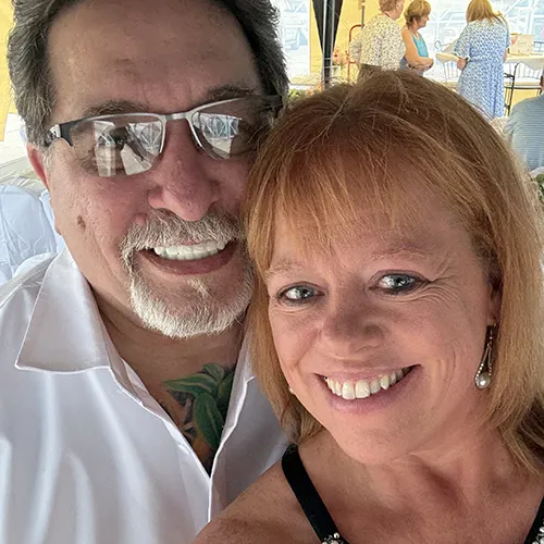 Owners of Top Flight Grille in Iowa Falls